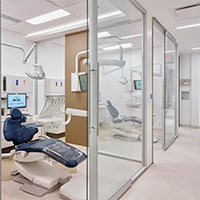 Smart Glass for Healthcare